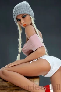 157cm 5ft2 Petite Bust White Hair Paired With A Hat Realistic Sex Doll